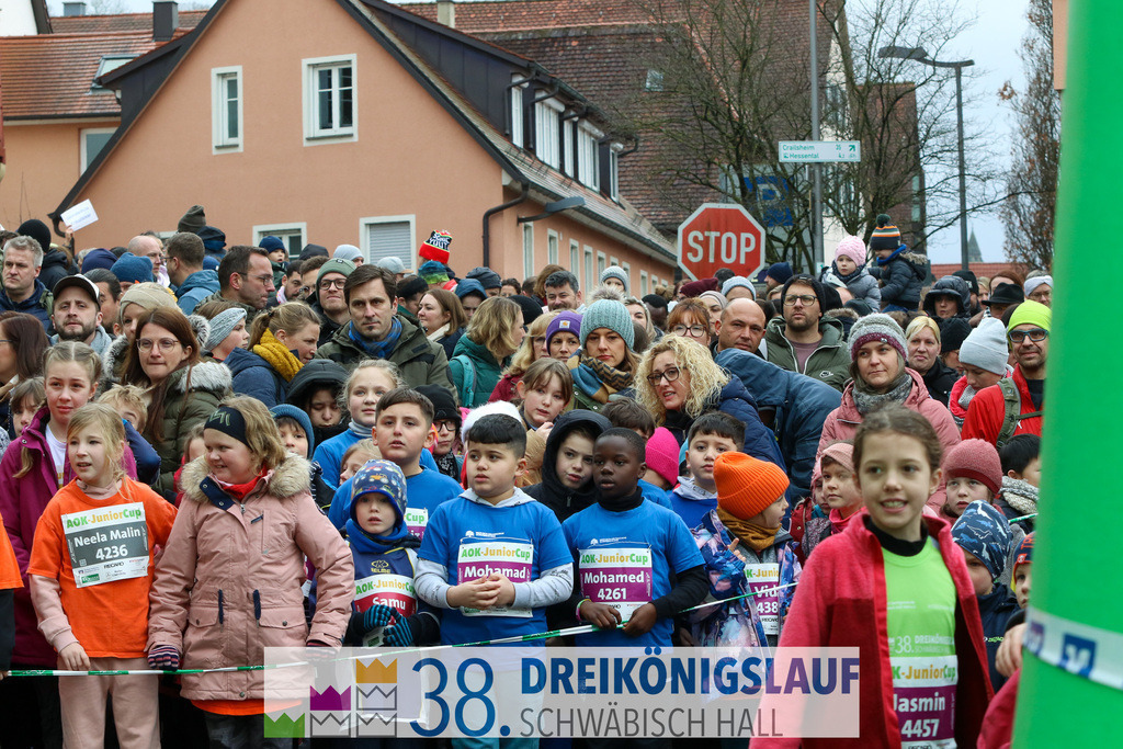 400m AOK Junior Cup | 3 Koenigslauf 2024 400m AOK Junior Cup - Realisiert mit Pictrs.com