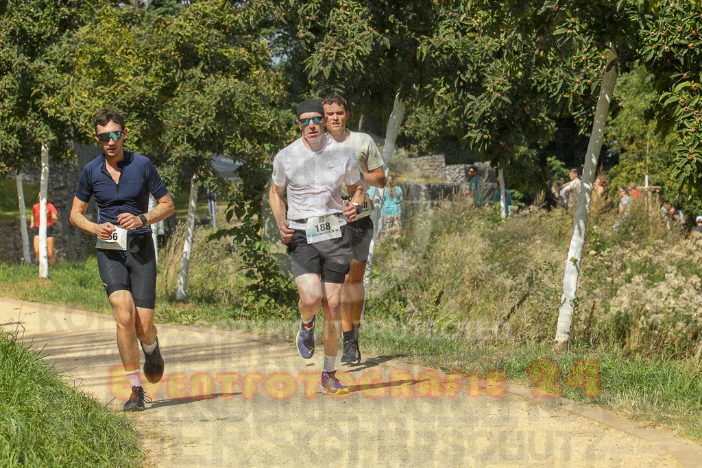 250824_1250_EX1_0725 | Sportfotografie im Rhein-Sieg Kreis, Köln, Bonn, NRW, Rheinland Pfalz, Hessen, etc. Unser Tätigkeitsfeld umfasst den Laufsport vom Volkslauf über den Marathon, Duathlon, Triathon bis zum Ultralauf wie Kölnpfad Ultra oder Schindertrail.