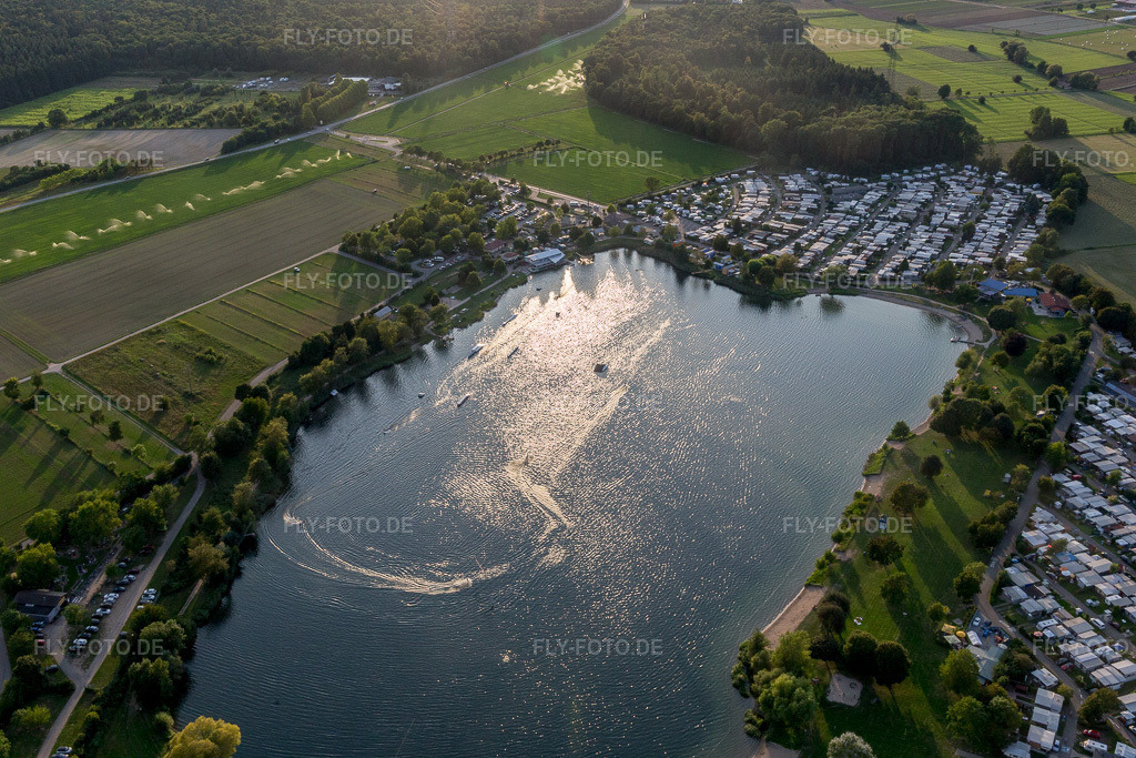 Luftbild: Sankt Leon, St. Leoner See, Wasserskianlage im Ortsteil Sankt Leon in St. Leon-Rot im Bundesland Baden-Württemberg in Deutschland. Foto: IMG_102517.jpg vom 24.08.2017 durch Werner Riehm/FLY-FOTO.de