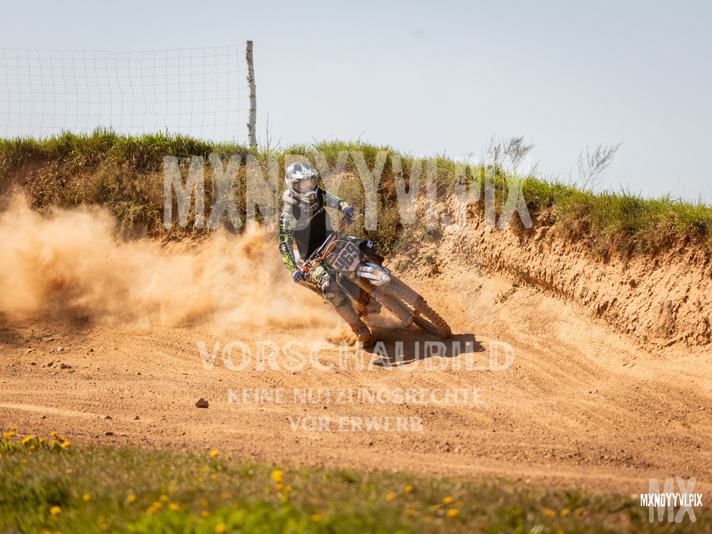866A4512 | mxndyyvipix