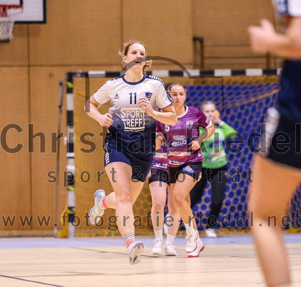 2024-11-24_086_SpVgg_Altenerding_gegen_HC_Donau-Paar_II | Erding, Deutschland, 24.11.2024:Handball, Bezirksoberliga Frauen Altbayern 2024 / 2024, 6. Spieltag, SpVgg Altenerding gegen HC Donau/Paar II, Endergebnis: 24:24Marina Wavrouschek (HC Donau/Paar, #11)Foto: Christian Riedel / fotografie-riedel.net