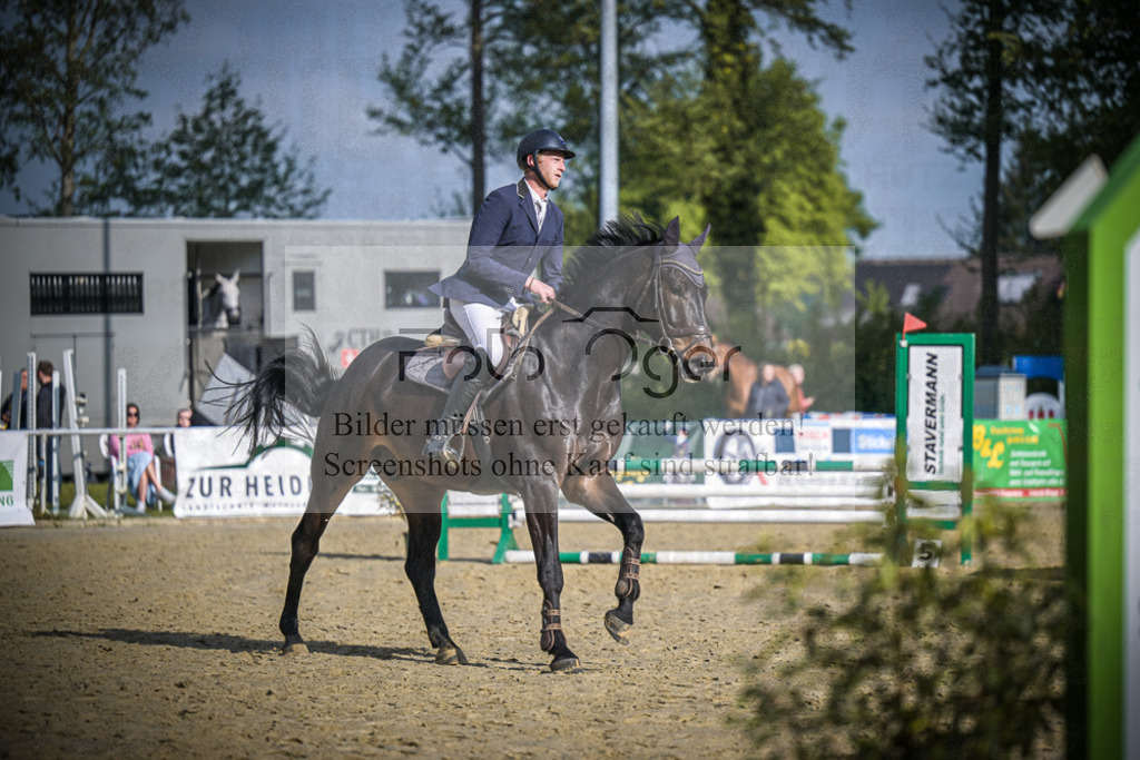 DOS_4747 | Entdecke hochwertige Reitturnierfotos von Foto Oger. Professionell, emotional und authentisch – jetzt Lieblingsmomente im Shop bestellen.Deutschlandweite Turnierfotografie. - Realisiert mit Pictrs.com