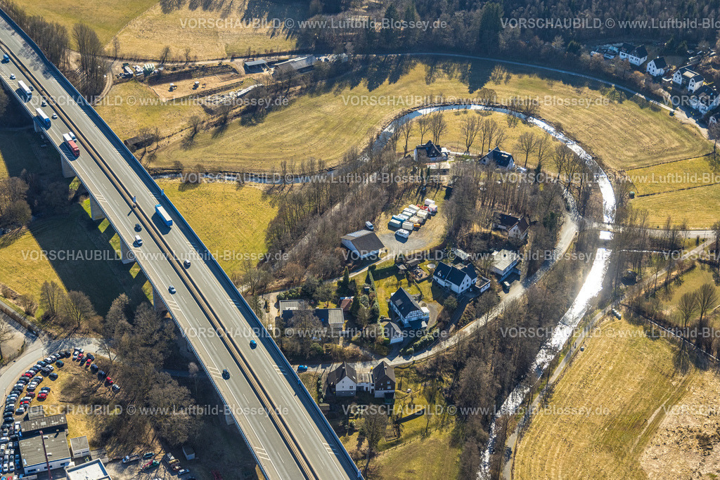 Olpe250307747Sassmicke | Luftbild, Fluss Bigge und Autobahn A45 mit Talbrücke. Saßmicke, Autobahnbrücke der Sauerlandlinie, Dahl, Olpe, Sauerland, Nordrhein-Westfalen, Deutschland