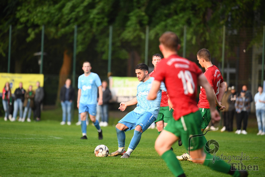 BV Bockhorn-SG FriPe | Relegation zur Kreisliga; BV Bockhorn (blau)-SG FriPe (rot) am 05.06.2025 in Oldenburg/Ofenerdiek (Lagerstraße), Photo: Philip Eiben 2025 - Realisiert mit Pictrs.com