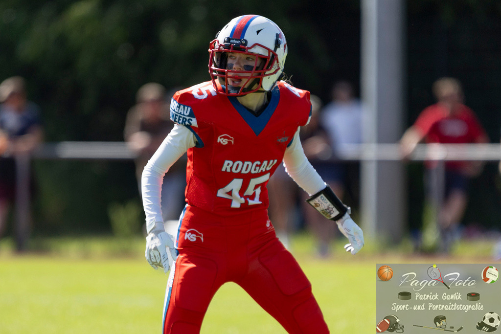 GFLW 1: German Football League Women 1: Rodgau Pioneers Ladies - Stuttgart Scorpions Sisters, 07.06.2026 | Emilia Clauß / Clauss (Rodgau Pioneers Ladies #45), Freisteller, Portrait / Porträt, Rodgau Pioneers Ladies - Stuttgart Scorpions Sisters, Rodgau, Maingau-Energie-Stadion "Am Weichsee", 7.6.2026 - Realisiert mit Pictrs.com