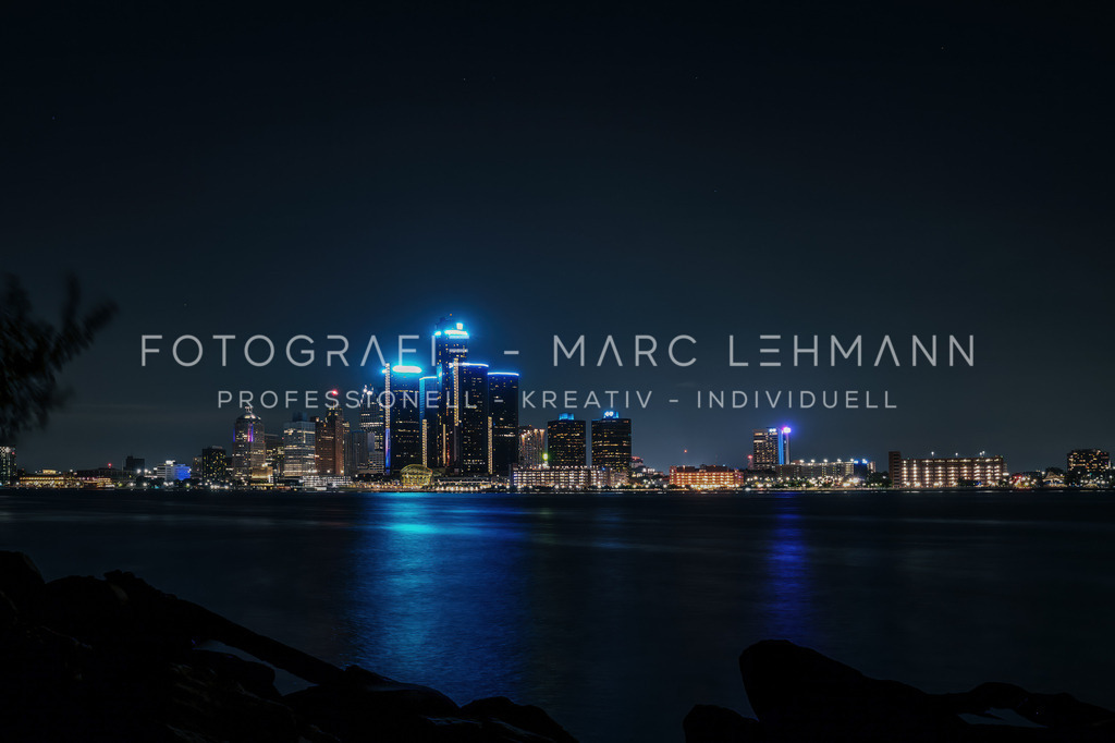 Detroit-GM-bei-Nacht-Fotografie-Marc-Lehmann | Fotografie Marc Lehmann - Realisiert mit Pictrs.com