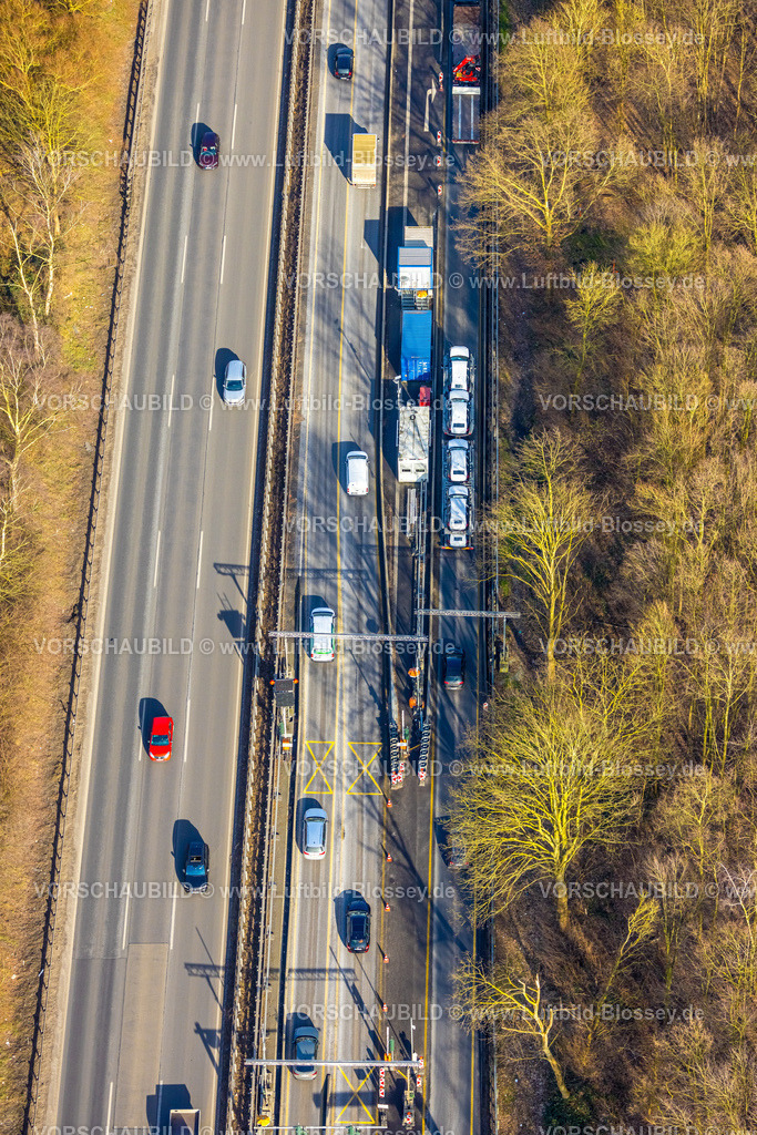 Bottrop250202554Mitte | Luftbild, Baustelle mit geänderter Verkehrsführung auf der Autobahn A42 nahe Anschlussstelle Bottrop Süd,  Ebel, Bottrop, Ruhrgebiet, Nordrhein-Westfalen, Deutschland