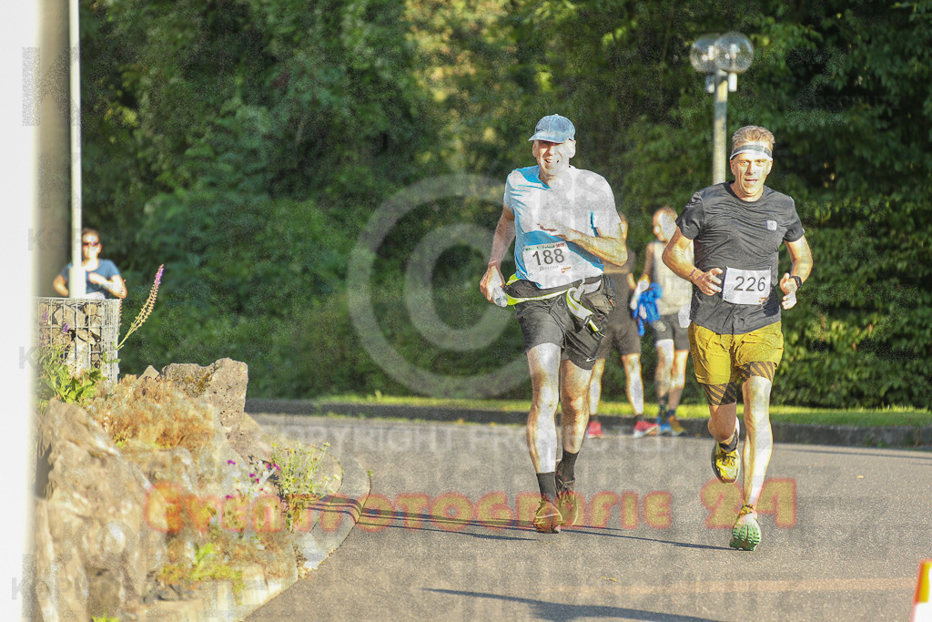 250801_1930_EX1_8083 | Sportfotografie im Rhein-Sieg Kreis, Köln, Bonn, NRW, Rheinland Pfalz, Hessen, etc. Unser Tätigkeitsfeld umfasst den Laufsport vom Volkslauf über den Marathon, Duathlon, Triathon bis zum Ultralauf wie Kölnpfad Ultra oder Schindertrail.