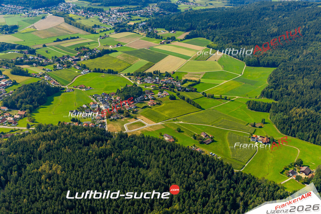 Das Luftbild zeigt : Geigen Willmering - Die Luftaufnahme wurde 2024 vom UL-Flugzeug aus erstellt ( keine Drohne ) - Hochauflösende Luftaufnahme - Für grossformatige Ausdrucke geeignet. Die Geschenkidee !Mit Lizenz und Bildrechte bestellbar