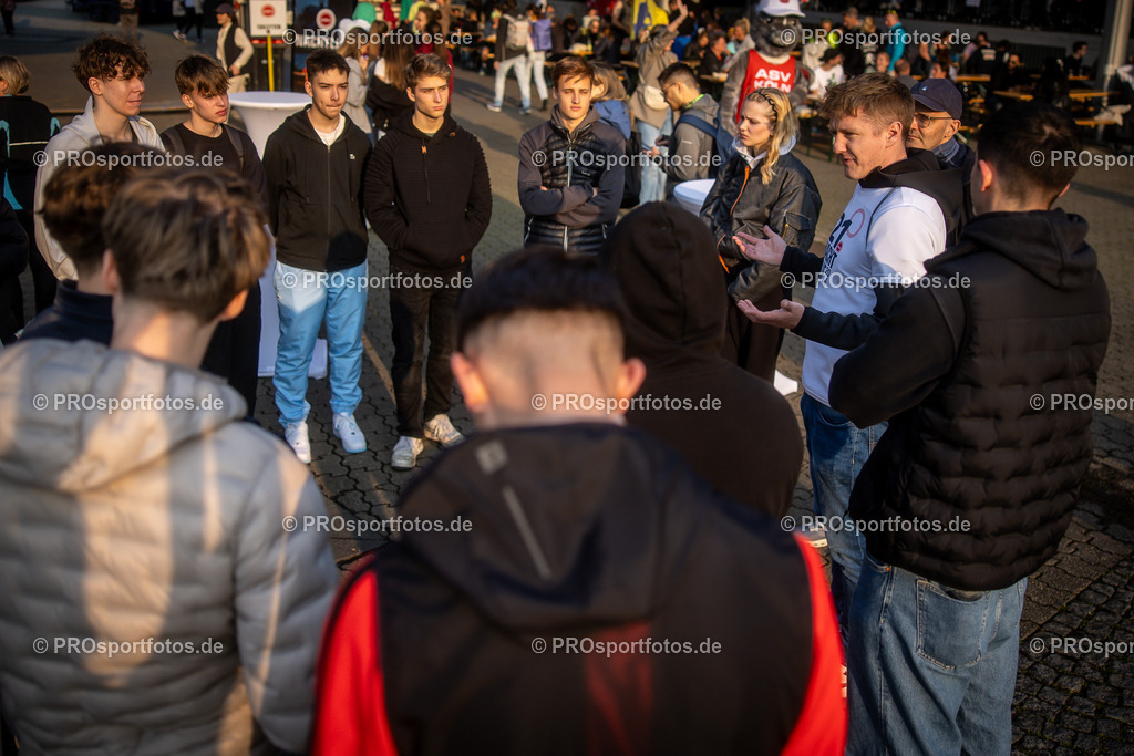 21. ASV Nachtlauf; Koeln, 08.05.24 | Impressionen vom 21. ASV Nachtlauf am 08.05.24 am Tanzbrunnen in Koeln. Foto: BEAUTIFUL SPORTS/Axel Kohring