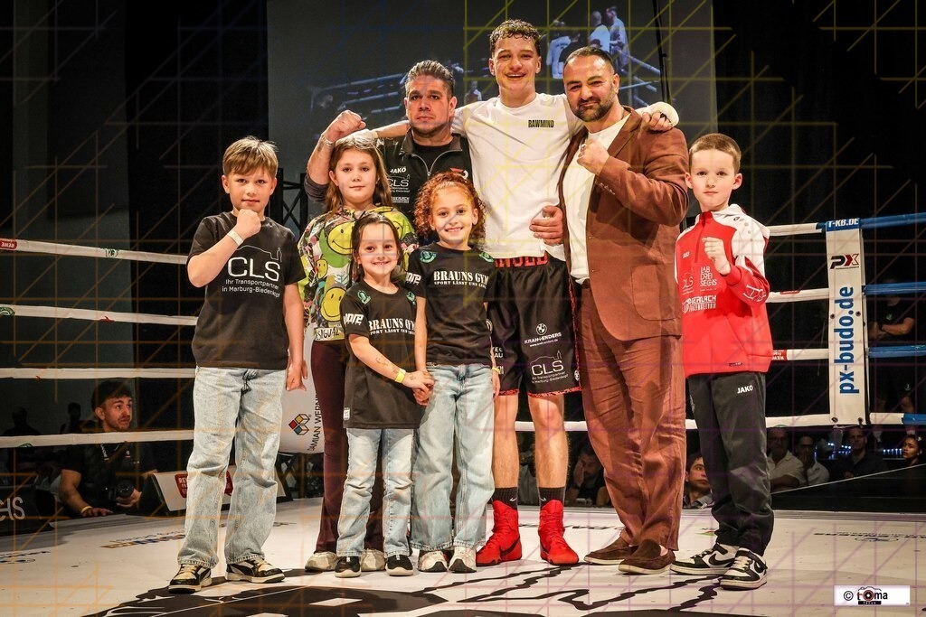 BoB 2026 Arnold vs. Faiz-83 | professionelle Sport- und Eventfotografie von Tomafocus – dynamische Bilder, emotionale Momente und hochwertige Aufnahmen für jeden Anlass. - Realisiert mit Pictrs.com