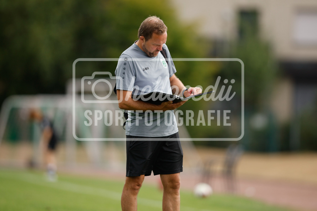 Fußball I Frauen I Westfalenpokal 26-27 I DJK GW Amelsbüren - SSV Rhade  I 18794 | Frank Schlichter (Trainer, DJK GW Amelsbüren) - Realisiert mit Pictrs.com