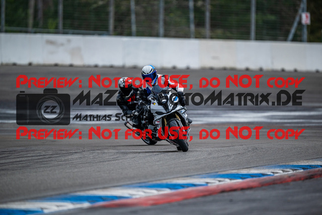 MaZZes_Fotomatrix_20240401_6007705_4158 | Fotograf Mathias Schmid
Sportfotograf,
Eventfotograf,
Hochzeitsfotograf,
Portraitfotograf