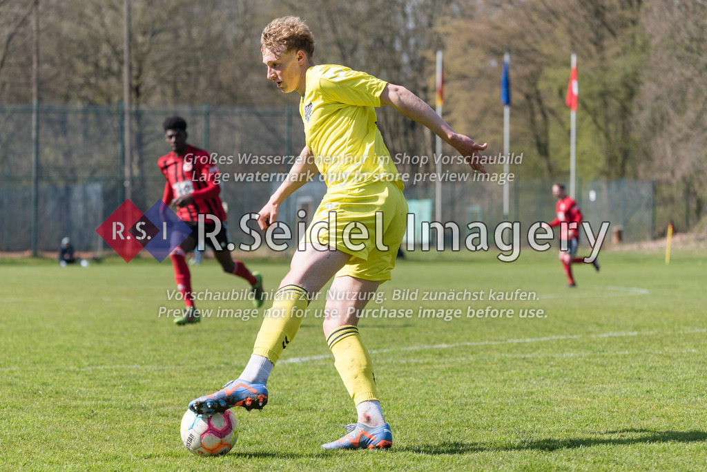 Fußball, Saison 2022/23, LOTTO-Pokal, WTSV Concordia - FC Teutonia 05, Sportpark Hinschenfelde (Hamburg), 10.04.2023, Halbfinale | Leonard August Brodersen (#4, Teutonia)