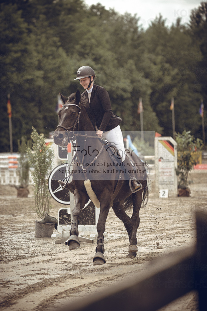 20240530-DOS_2593 | Entdecke hochwertige Reitturnierfotos von Foto Oger. Professionell, emotional und authentisch – jetzt Lieblingsmomente im Shop bestellen.Deutschlandweite Turnierfotografie. - Realisiert mit Pictrs.com