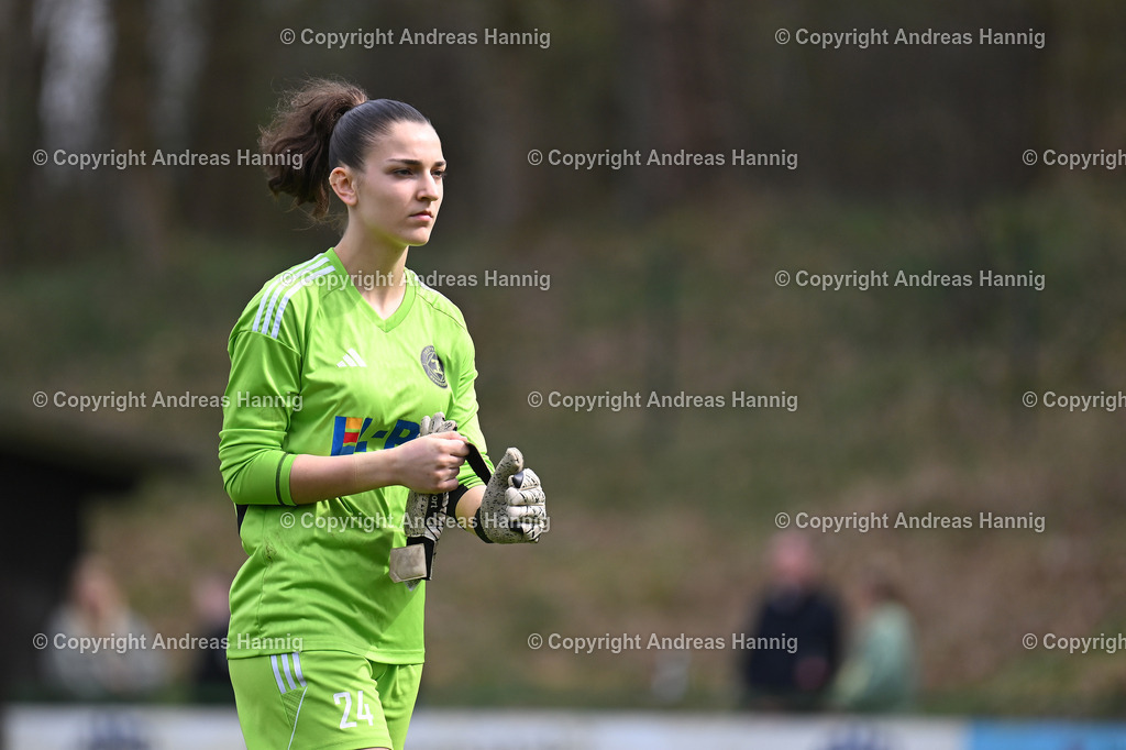 Fußball I Frauen I Saison 2024-25 I Oberliga I FC Jesteburg-Bendestorf - SpVg Aurich Frauen I 13.4.2025 | a-hannig - Realisiert mit Pictrs.com