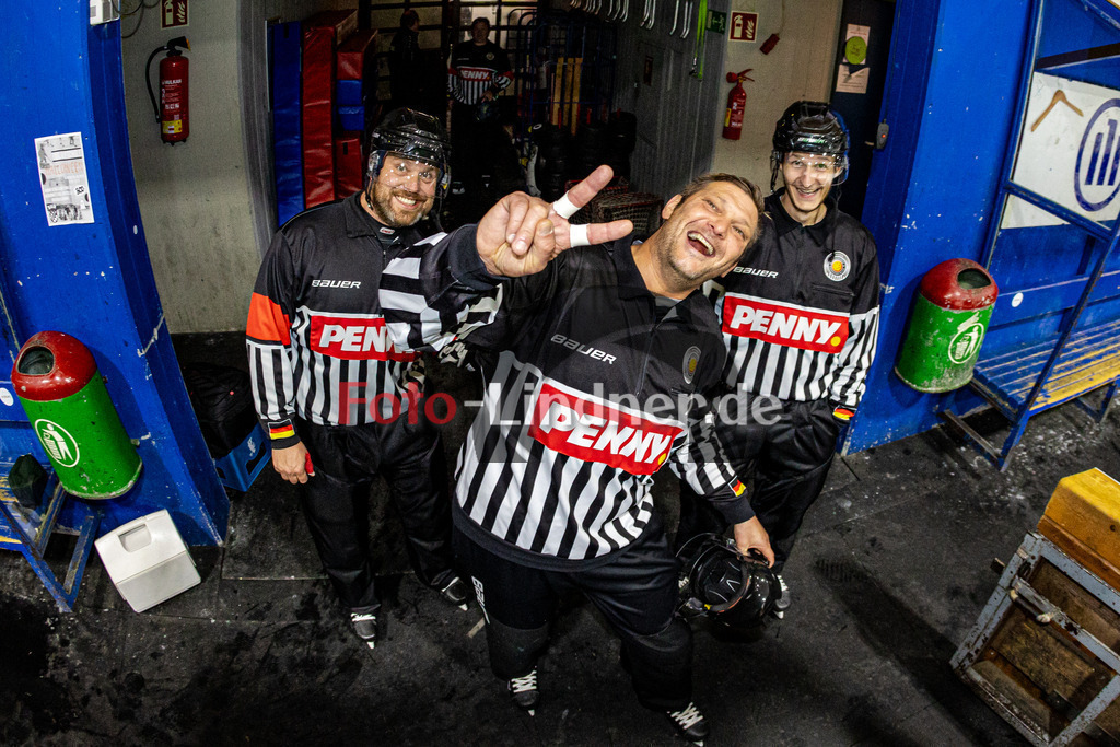 EC Peiting gegen SC Riessersee | Benefizspiel für Bad Bayersoien, EC Peiting gegen SC Riessersee,
,
2023-10-24 in Peiting (Eisstadion)

Copyright: WolfgangxLindner foto-lindner.de