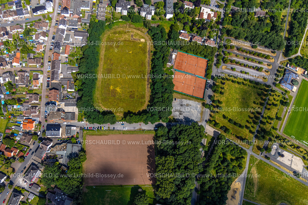 Hamm240706137 | Luftbild, Glückaufstadion mit Glückaufhalle, Ascheplatz und Tennisplätzen, Stadtbezirk Herringen, Hamm, Ruhrgebiet, Nordrhein-Westfalen, Deutschland