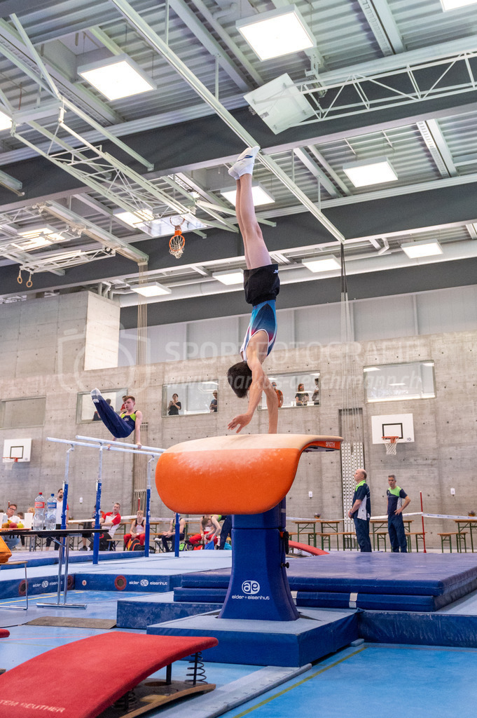 104. Zürcher Kunstturnertage Neftenbach - 14. May 2022 | 104. Zürcher Kunstturnertage Neftenbach
Turnhalle Ebni, Neftenbach
Programm 5 (P5)
Bild: Sportfotografie Markus Aeschimann | www.markus-aeschimann.ch - Realisiert mit Pictrs.com