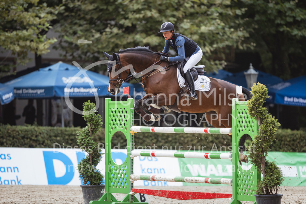 240915_OWLCh_IntEroeffnungsspr-416 | Deine schönsten Turniermomente als professionelle Fotos! Entdecke hochwertige Pferdesport-Fotografie im Online-Shop. Jetzt Fotos finden & bestellen!