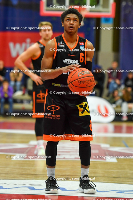 AUT, BSL, Basketball Flyers Wels vs BSC Panthers Fuerstenfeld | 05.11.2022, Raiffeisen Arena Wels, AUT, BSL, Flyers Wels vs BSC Panthers Fuerstenfeld, im Bild Steve L. Robinson Jr. (Fuerstenfeld)


// BSL, Basketball Super League Match between Raiffeisen  Flyers Wels vs BSC Panthers Fuerstenfeld in Wels, Austria on 2022/11/05