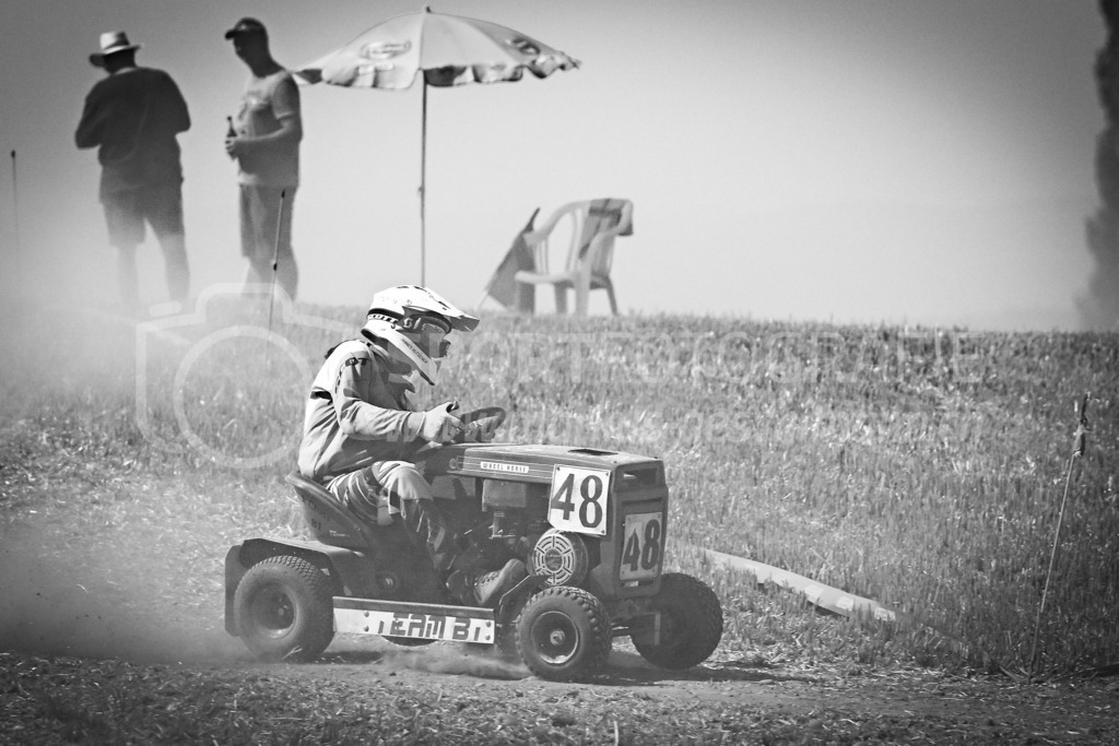Motortrotti-Rennen Buch am Irchel - 19. August 2023 | Motortrotti-Rennen Buch am Irchel
Buch am Irchel, Kt. Zürich
Bild: Sportfotografie Markus Aeschimann | www.markus-aeschimann.ch - Realisiert mit Pictrs.com