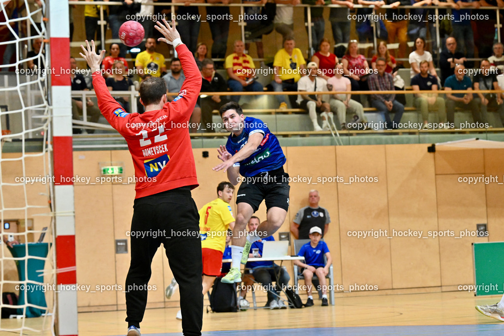 SC Ferlach vs. UHK Krems | #22 DOMEVSCEK Lukas Paolo UHK KREMS, #21 GARTNER Tine SC Ferlach, SC Ferlach vs. UHK Krems, SC Ferlach vs. UHK Krems am 02.05.2026 in Ferlach (Ballspielhalle Ferlach), Austria, (Photo by Bernd Stefan)