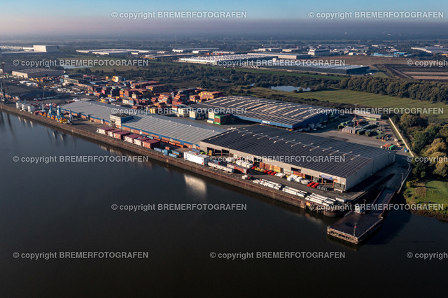 DJI_0297 | 30.09.2022 Drohnenaufnahmen Dt. Schifffahrtstag 2022 Bremen Wendebecken / Weser