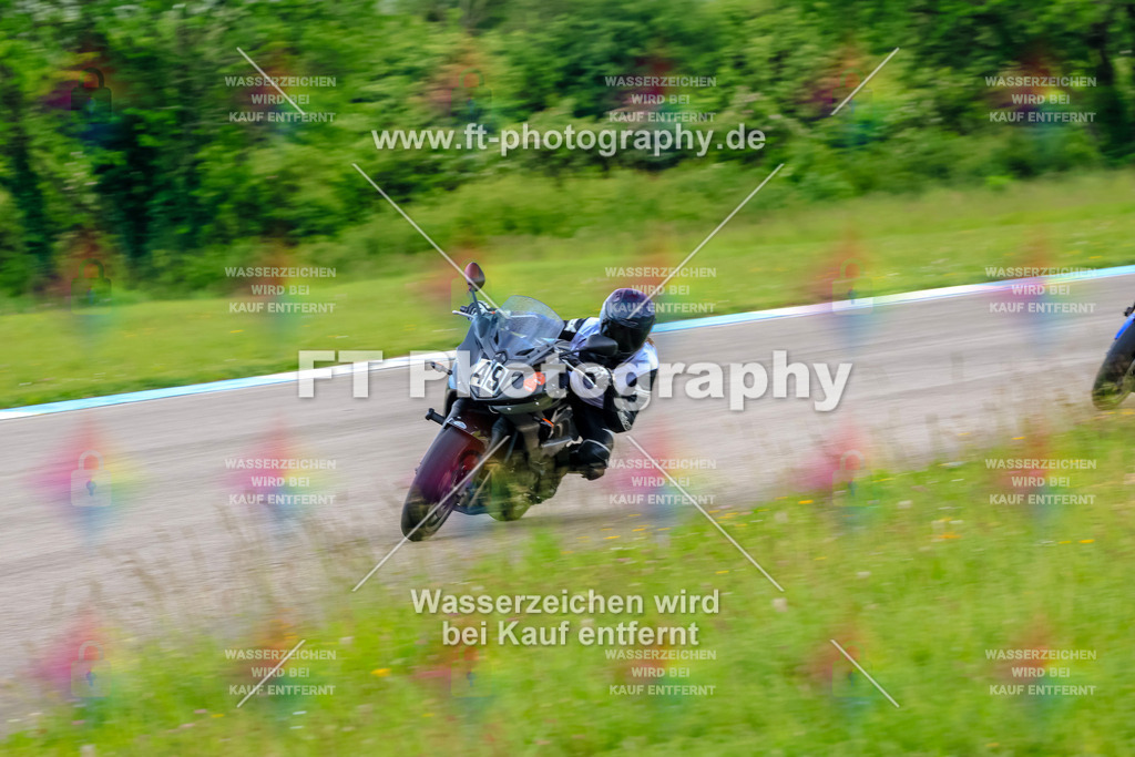 MotoTeam-3238 | Hier findet Ihr Bilder von Touristenfahrten auf der Nürburgring Nordschleife oder von anderen Veranstaltungen die ich besucht habe. Viel Spass beim Durch Schauen 