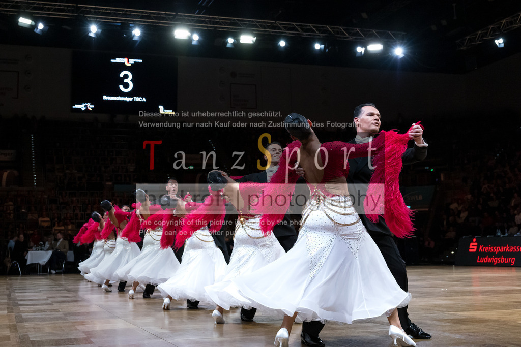 20241109_DM-Formationen_5267 | Tanzsportbilder, Standardtanz, Lateintanz, WDSF, DTV, LTVB, dancecomp, goc, hessen tanzt, blaues band der spree, walzer, tango, wiener walzer, slowfox, quickstepp, samba, rumba, cha-cha-cha, paso doble. jive, hd-kroft photography, turniertanzsport