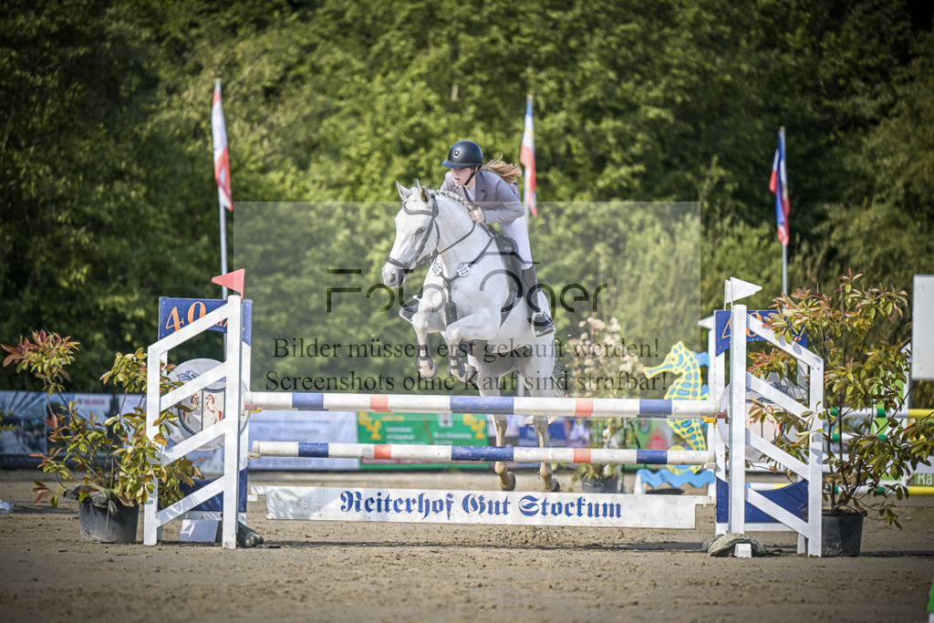 DOS_3231 | Entdecke hochwertige Reitturnierfotos von Foto Oger. Professionell, emotional und authentisch – jetzt Lieblingsmomente im Shop bestellen. - Realisiert mit Pictrs.com