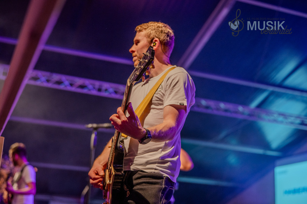 DSC_3722 | "Fussifoto.com – Ihr Ansprechpartner für hochwertige Fotografie! Entdecken Sie kreative Bilder und professionelle Dienstleistungen. Kontaktieren Sie uns für Ihre Projekte!"