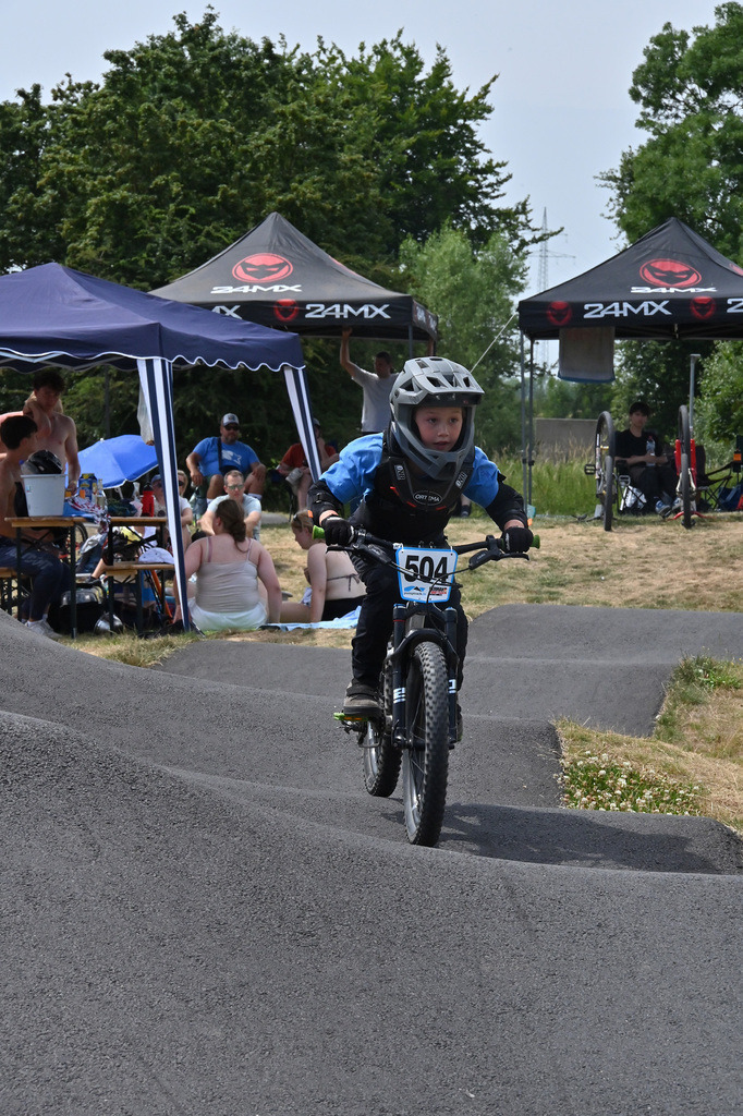 DSC_7041-cam-florian | German Pumptrack Series - Realisiert mit Pictrs.com