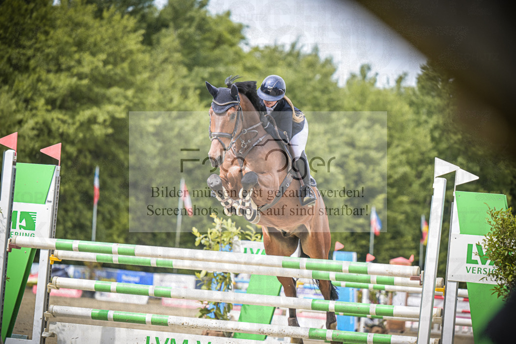 DOS_4625 | Entdecke hochwertige Reitturnierfotos von Foto Oger. Professionell, emotional und authentisch – jetzt Lieblingsmomente im Shop bestellen.Deutschlandweite Turnierfotografie. - Realisiert mit Pictrs.com