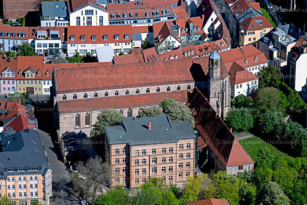 4026420 | ERFURT 07.05.2020 Evangelisches Ratsgymnasium und Kirchengebäude der " Predigerkirche " an der Predigerstraße in Erfurt im Bundesland Thüringen, Deutschland. // Church building of " Predigerkirche " on Predigerstrasse in Erfurt in the state Thuringia, Germany. Foto: Gerhard Launer