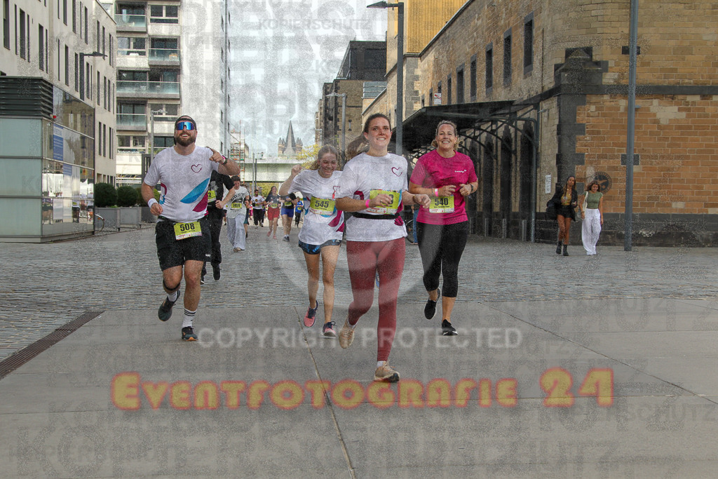 250920_1333_EV4_6017 | Sportfotografie im Rhein-Sieg Kreis, Köln, Bonn, NRW, Rheinland Pfalz, Hessen, etc. Unser Tätigkeitsfeld umfasst den Laufsport vom Volkslauf über den Marathon, Duathlon, Triathon bis zum Ultralauf wie Kölnpfad Ultra oder Schindertrail.