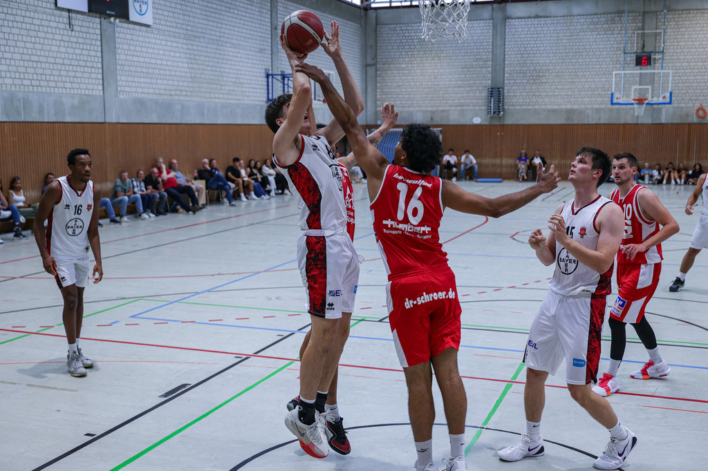 Regio Test BAYER GIANTS vs BSV Münsterland Baskets Wulfen-39 | Fotos von Basketballspielen aus dem Raum NRW fotografiert von Gero Mueller-Laschet und Daniel Schaefer - Realisiert mit Pictrs.com