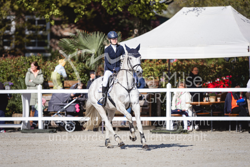 240424_Lemwerder_Stil-L-122 | Deine schönsten Turniermomente als professionelle Fotos! Entdecke hochwertige Pferdesport-Fotografie im Online-Shop. Jetzt Fotos finden & bestellen!