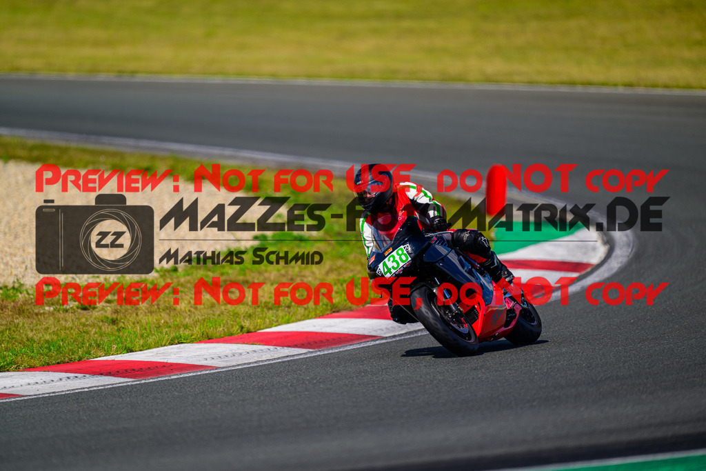 MaZZes_FotoMatrix_240725_6007705_6837 | GRUEN