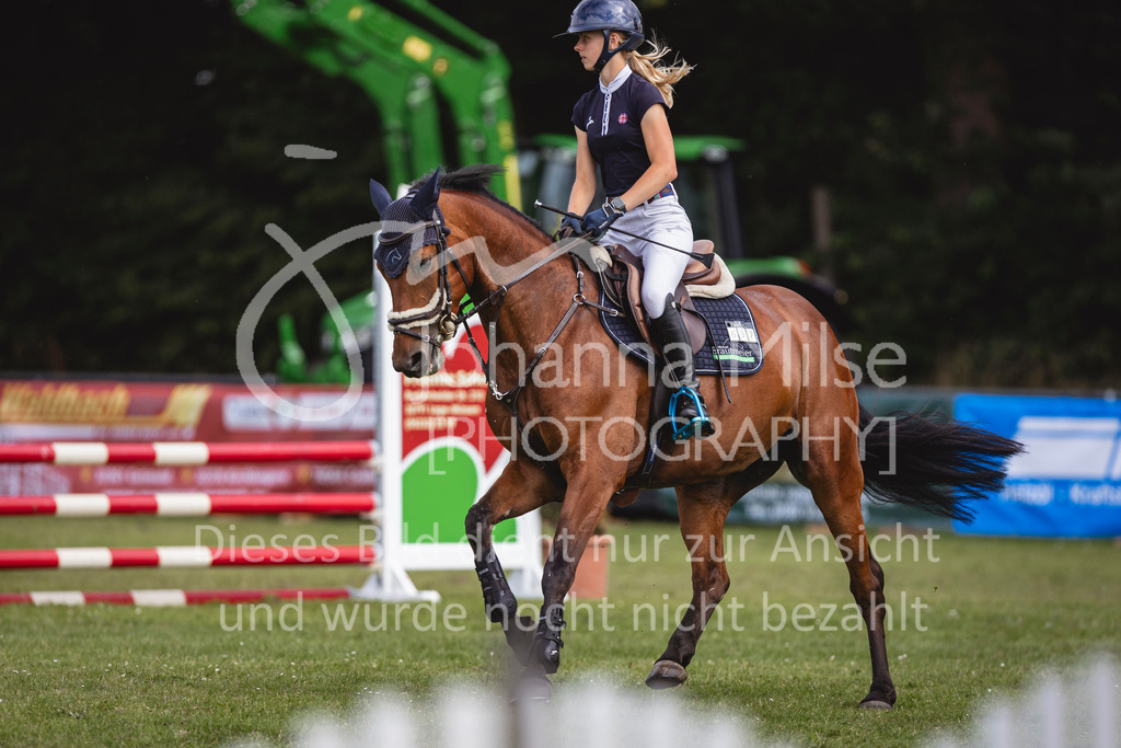 240719_LC_SprPf-A1-135 | Deine schönsten Turniermomente als professionelle Fotos! Entdecke hochwertige Pferdesport-Fotografie im Online-Shop. Jetzt Fotos finden & bestellen!