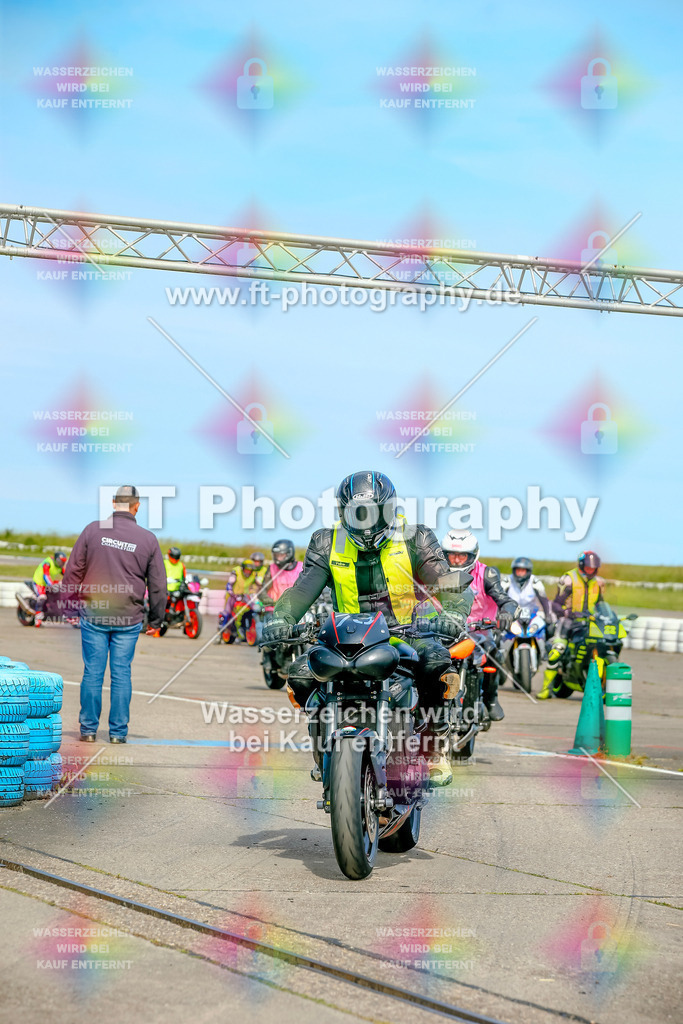 _MOT1006 | Hier findet Ihr Bilder von Touristenfahrten auf der Nürburgring Nordschleife oder von anderen Veranstaltungen die ich besucht habe. Viel Spass beim Durch Schauen 