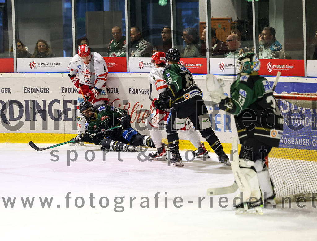 2023-03-19_044_TSV_Erding_gegen_TEV_Miesbach | Erding, Deutschland, 19.03.2023:
Eishockey, Bayernliga Playoffs 2022 / 2023, Halbfinale, TSV Erding gegen TEV Miesbach, Endergebnis: 

Patrick Asselin (TEV Miesbach, #16), Daniel Krzizok (Erding Gladiators, #18), Roni Rukajärvi (Erding Gladiators, #61), Torwart Thomas Hingel (Erding Gladiators, #33)

Foto: Christian Riedel / fotografie-riedel.net