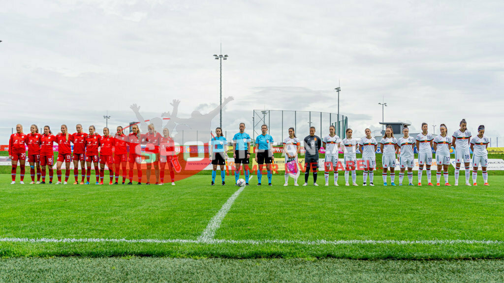 Norwegen U19  Bulgarien U19 | Aufstellung Hymne ; Norwegen U19  Bulgarien U19 am 13.05.2022 in Wels
(Huber Arena), AUSTRIA, (Photo by Ernst Krawagner sport-fan.at) - Realisiert mit Pictrs.com
