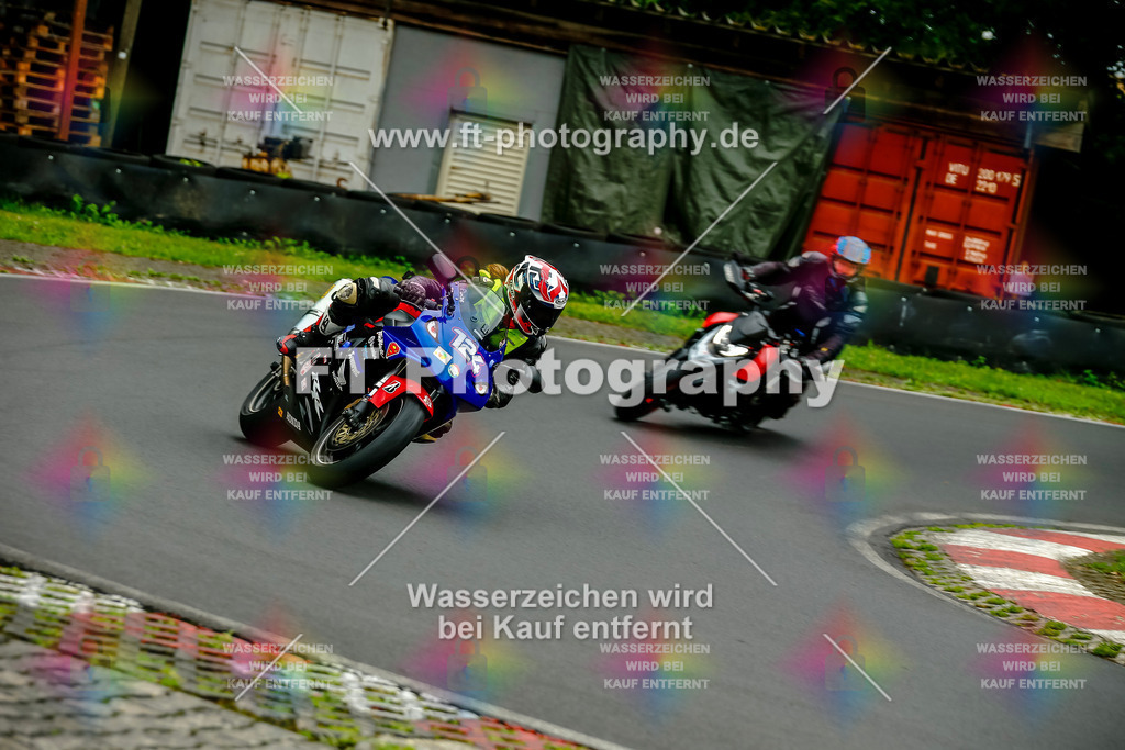 VBK-4201 | Hier findet Ihr Bilder von Touristenfahrten auf der Nürburgring Nordschleife oder von anderen Veranstaltungen die ich besucht habe. Viel Spass beim Durch Schauen 