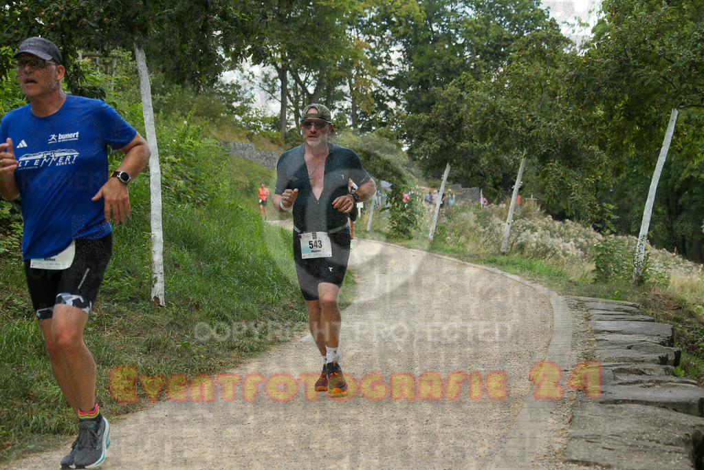250824_1401_EX1_4639 | Sportfotografie im Rhein-Sieg Kreis, Köln, Bonn, NRW, Rheinland Pfalz, Hessen, etc. Unser Tätigkeitsfeld umfasst den Laufsport vom Volkslauf über den Marathon, Duathlon, Triathon bis zum Ultralauf wie Kölnpfad Ultra oder Schindertrail.