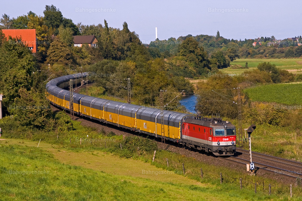 OEBB1144216Elze130908 | Stöbern Sie durch einzigartige Aufnahmen und finden die perfekte Aufnahme für jeden Eisenbahnentheusiast! Stellen Sie sich aus einer Reihe von Möglichkeiten wie der Druck auf Leinwände, Fotoposter, Kalender oder Magnetfotos Ihr Geschenk zusammen - Realisiert mit Pictrs.com