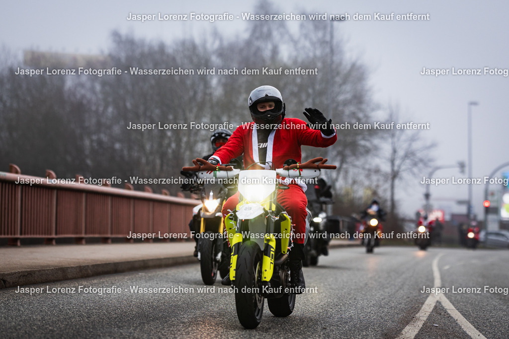 X-Mas Ride I Kiel I 2025 | Jasper Lorenz Fotografie - Realisiert mit Pictrs.com
