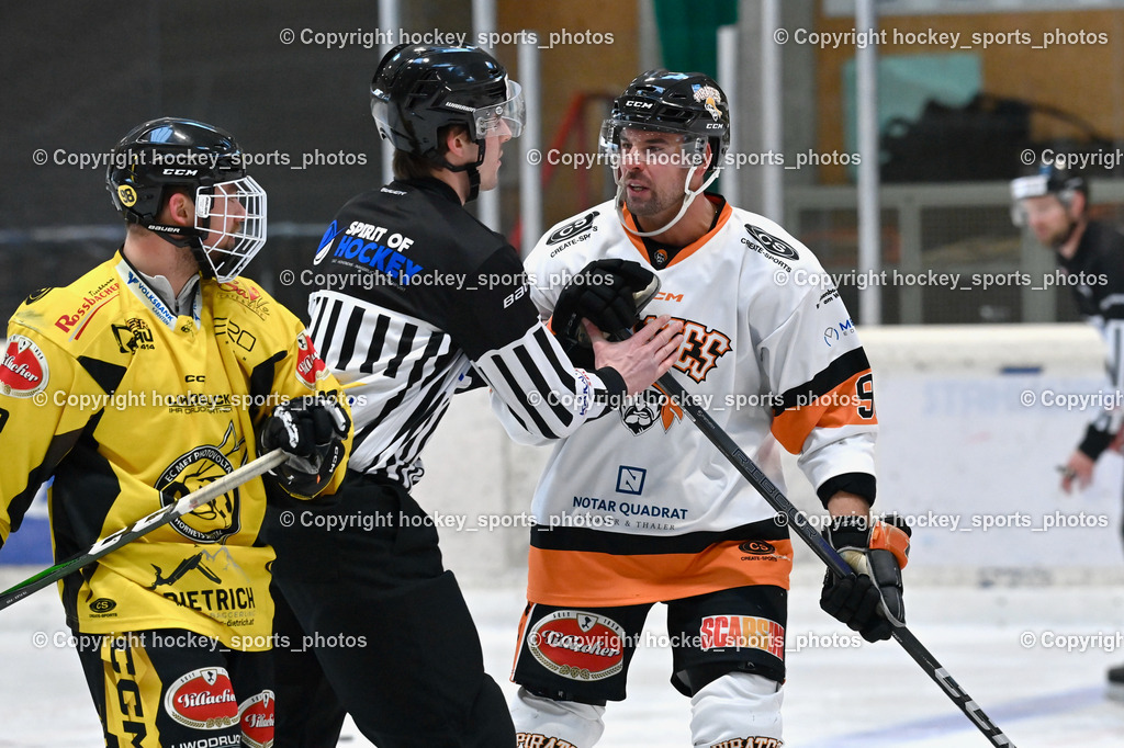 EC Hornets Spittal vs. USC Piraten Velden 18.2.2024 | #98 Thalhammer Dominic EC Hornets Spittal, #90 Edlinger Patrick USC Velden, EC Hornets Spittal vs. USC Piraten Velden 18.2.2024, EC Hornets Spittal vs. USC Piraten Velden 18.2.2024 am 18.02.2024 in Spittal an der Drau (Eissportzentrum Spittal), Austria, (Photo by Bernd Stefan)