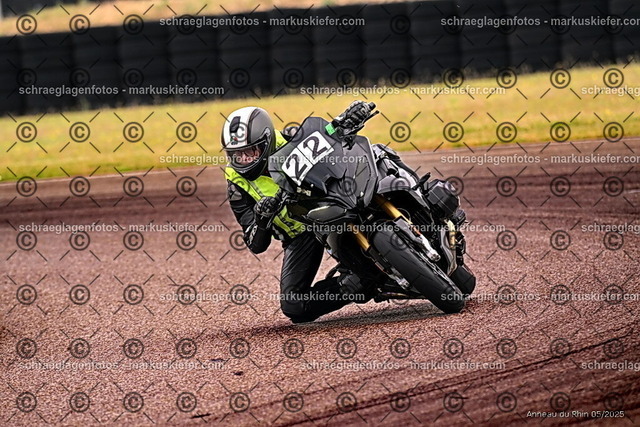 25bt02-0150 | markuskiefer.com - Realisiert mit Pictrs.com