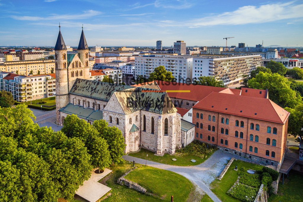 Magdeburg Kloster Unser Lieben Frauen Luftbild-0029 | Kloster Unser Lieben Frauen in der Altstadt - Realisiert mit Pictrs.com